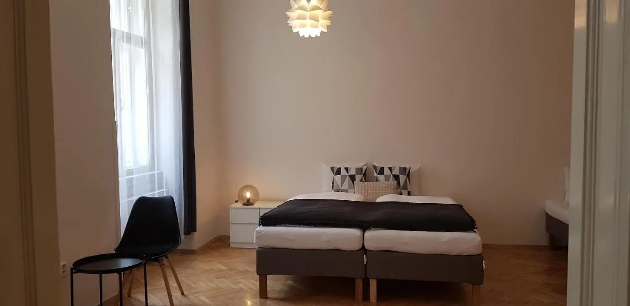Spalena Studio Prag