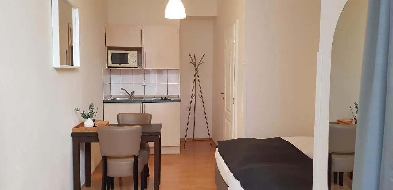 Spalena Studio Prag 0*,  Tschechische Republik