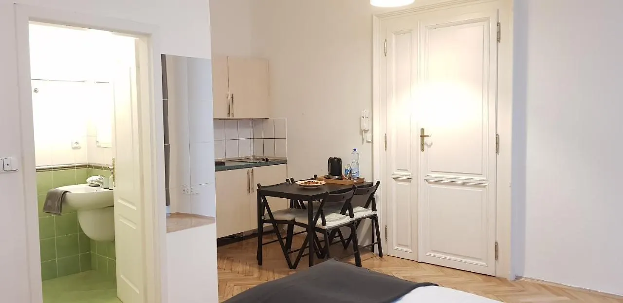 Spalena Studio Prag 0*,  Tschechische Republik